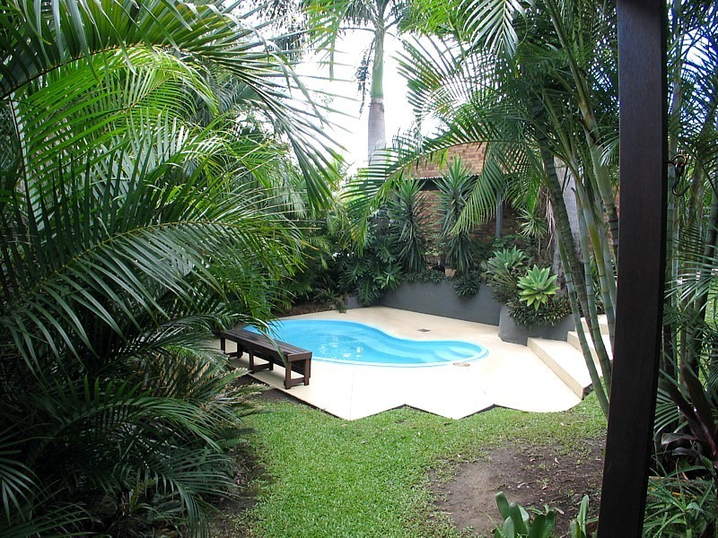 33 Woolmere Street, Carrara QLD 4211