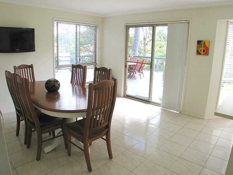 33 Woolmere Street, Carrara QLD 4211