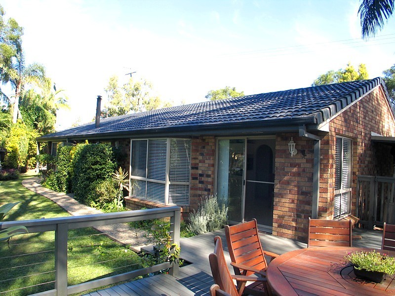 33 Woolmere Street, Carrara QLD 4211