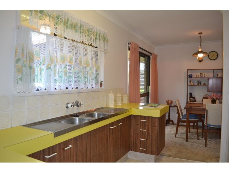 72 Discovery Dve, Helensvale QLD 4212