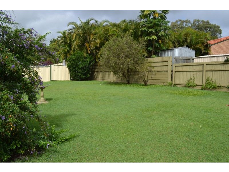 72 Discovery Dve, Helensvale QLD 4212