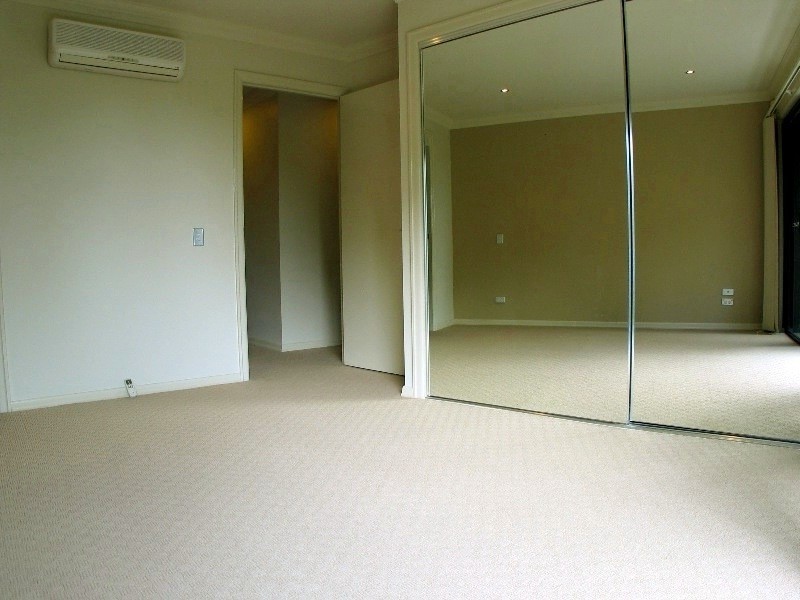 25/7 Elliott Street, Surfers Paradise QLD 4217