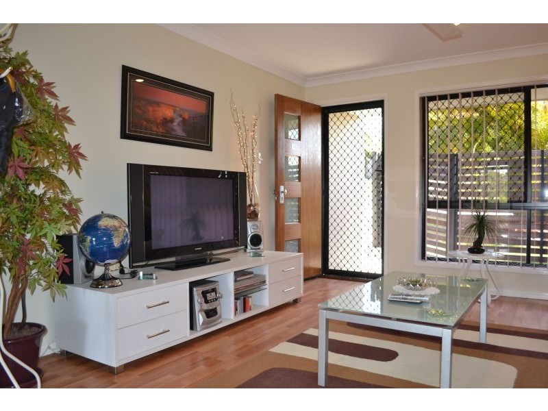 16B Abbey Rose Way, Nerang QLD 4211