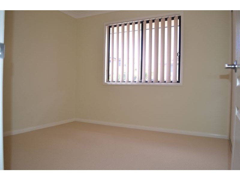 16B Abbey Rose Way, Nerang QLD 4211