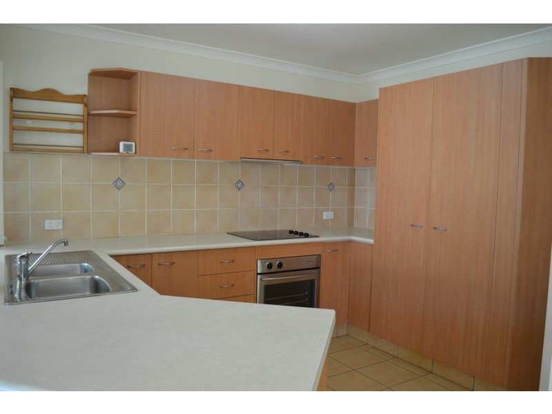 13 Rimu Place, Nerang QLD 4211