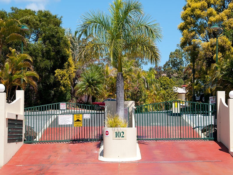 76/102 Alexander Drive, Highland Park QLD 4211