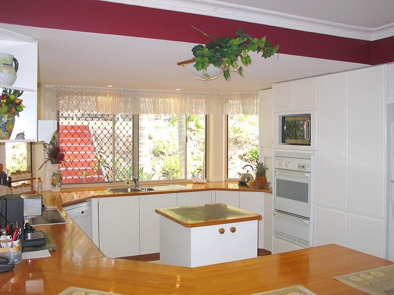 15 Foxhill Court, Carrara QLD 4211