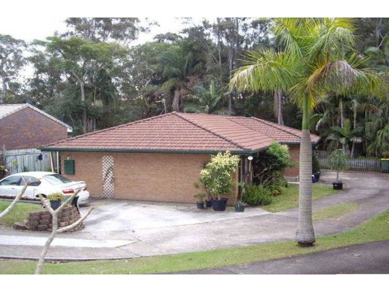 1/2 Gumbeel Crt, Highland Park QLD 4211