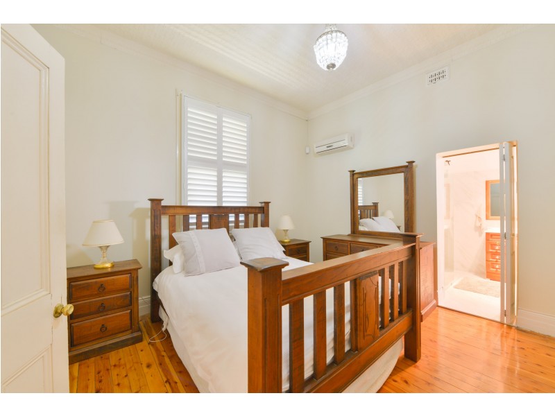 77 Carthage Street, Tamworth NSW 2340