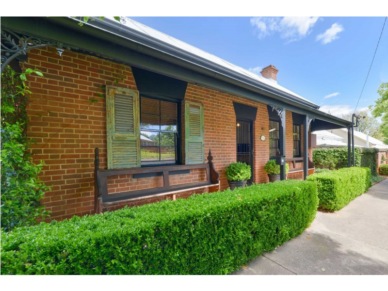 57 Upper Street, Tamworth NSW 2340