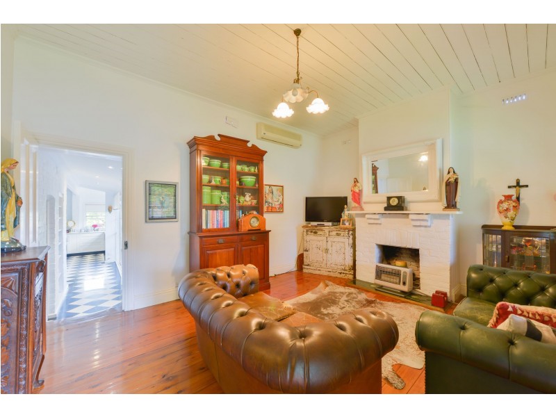 57 Upper Street, Tamworth NSW 2340