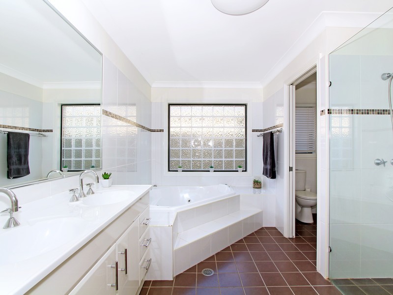 26 The Retreat, Tamworth NSW 2340