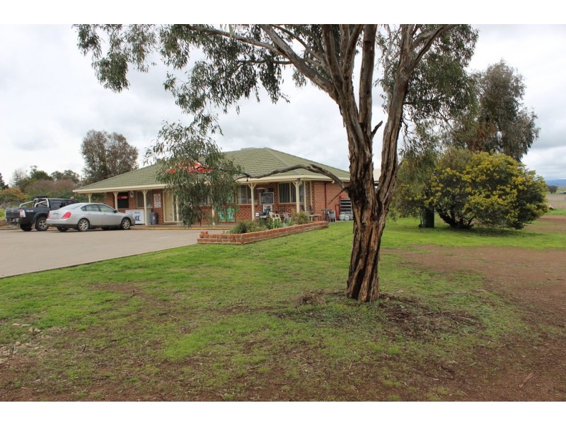 42-48 Spains Lane, Tamworth NSW 2340