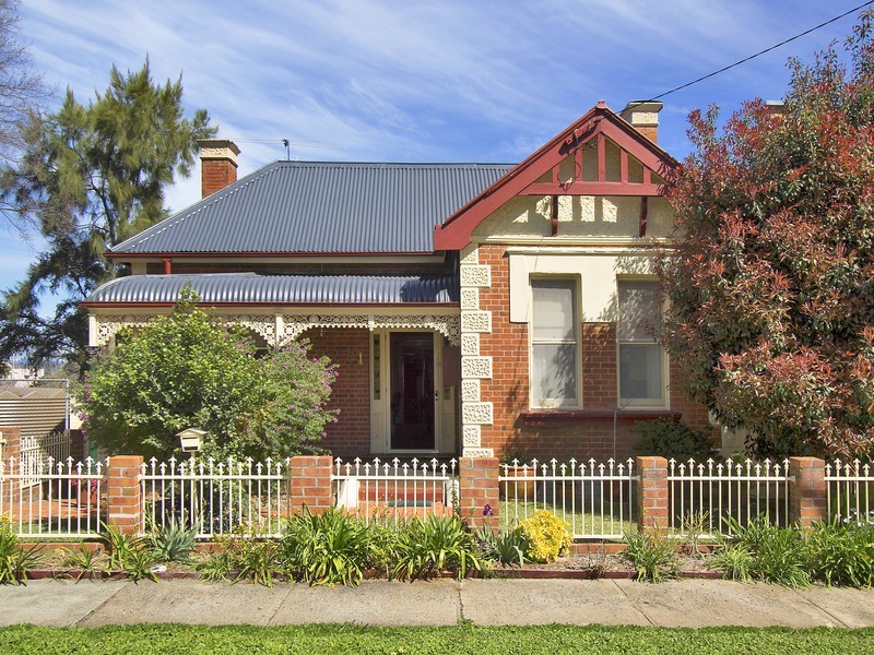 81 Carthage Street, Tamworth NSW 2340