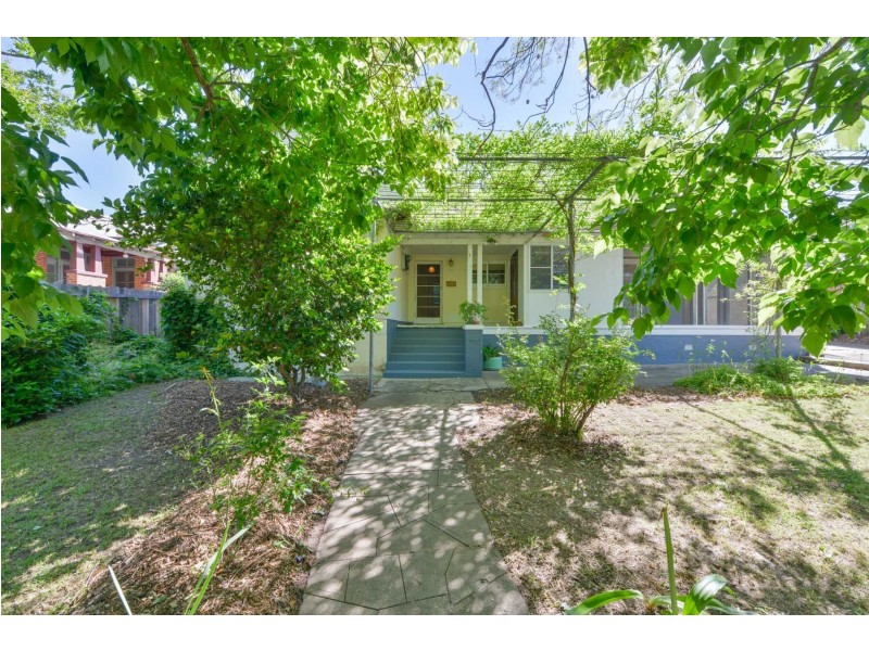 70 Napier Street, Tamworth NSW 2340