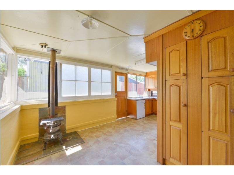 70 Napier Street, Tamworth NSW 2340