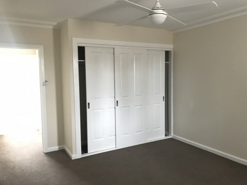 2/310 Armidale Road, Tamworth NSW 2340