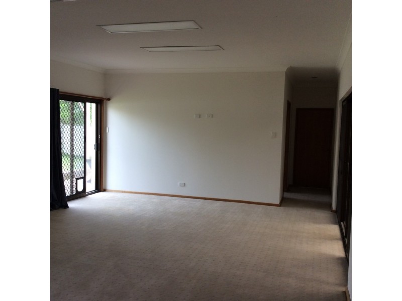 11 Gidgee Street, Tamworth NSW 2340