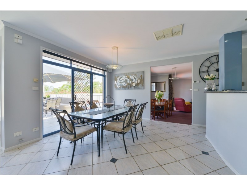 15 Glen Alpha Close, Tamworth NSW 2340