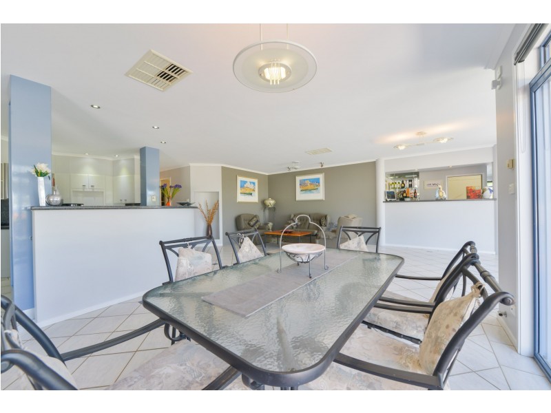 15 Glen Alpha Close, Tamworth NSW 2340