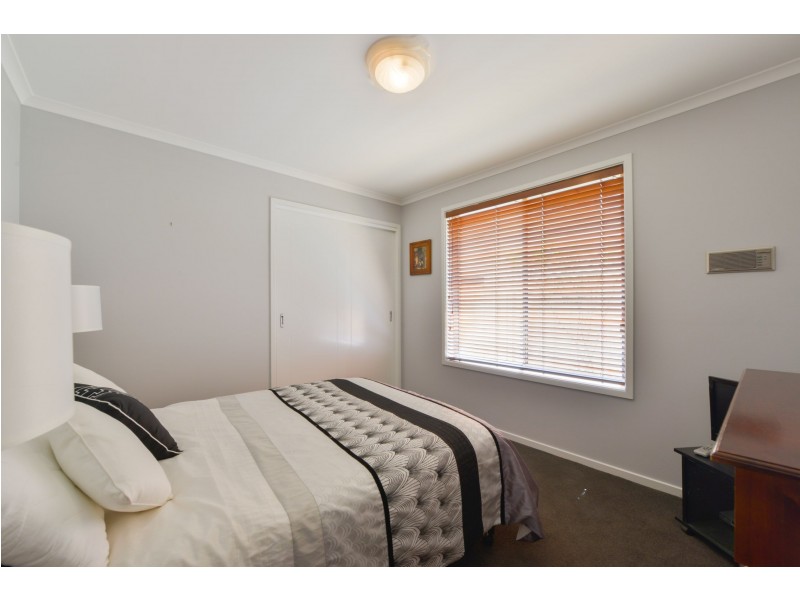 15 Glen Alpha Close, Tamworth NSW 2340