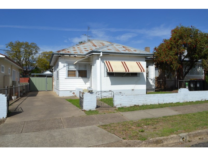 92 Denison Street, Tamworth NSW 2340