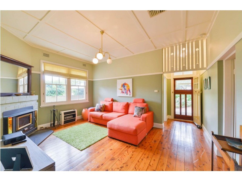 131 Upper Street, Tamworth NSW 2340