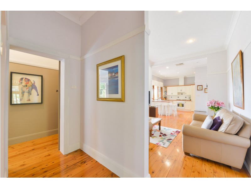 131 Upper Street, Tamworth NSW 2340