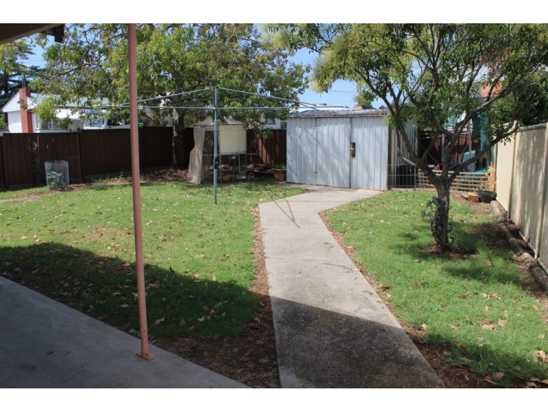 61 Robert Street, Tamworth NSW 2340