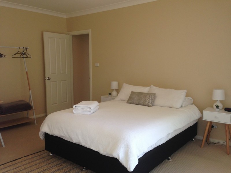 39 The Retreat, Tamworth NSW 2340