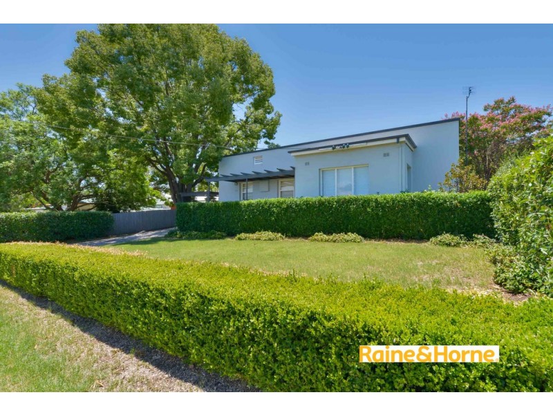 26 Dowell Avenue, Tamworth NSW 2340