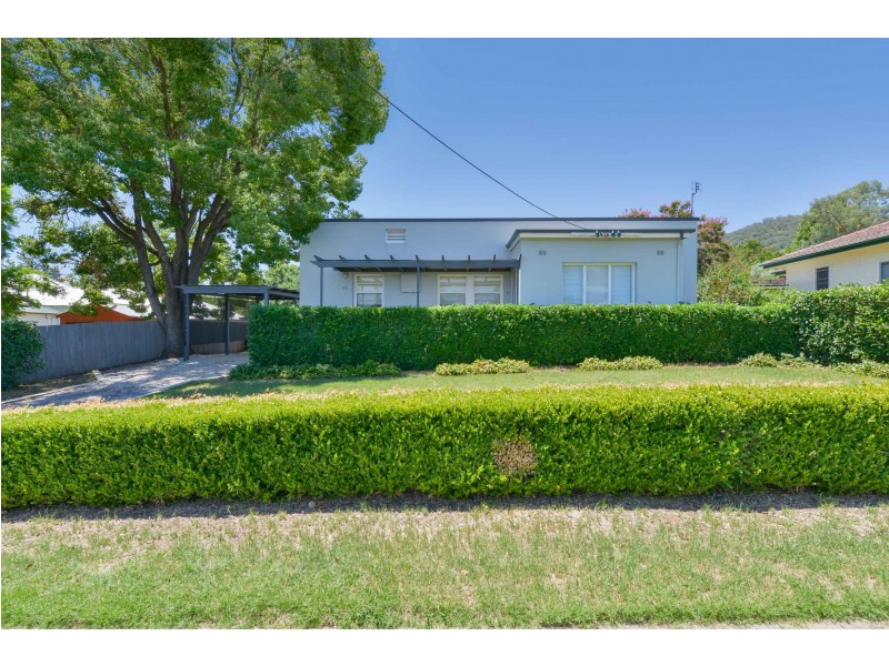 26 Dowell Avenue, Tamworth NSW 2340