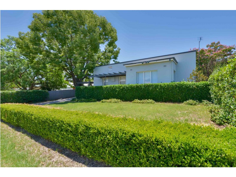 26 Dowell Avenue, Tamworth NSW 2340