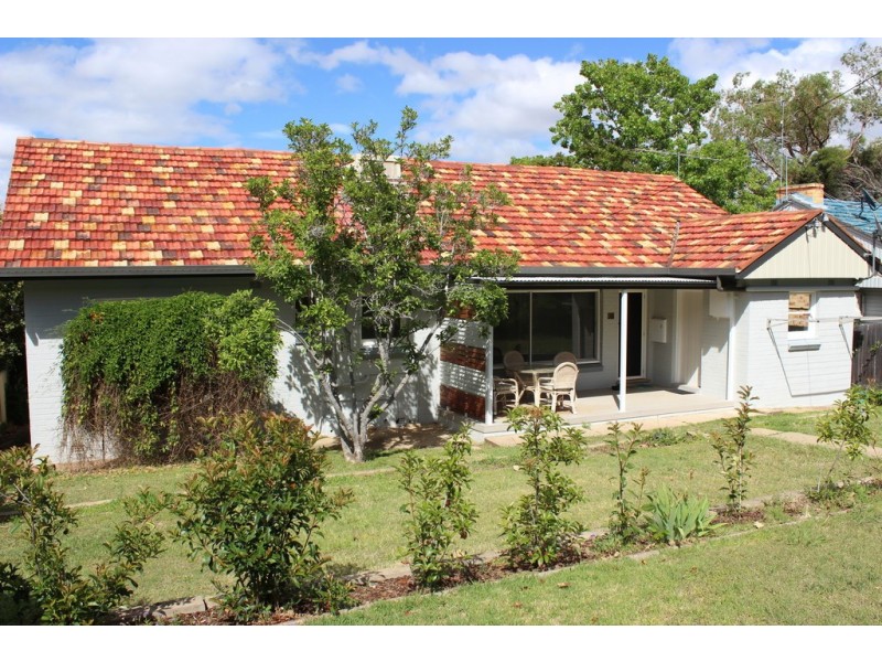 21 Golf Street, Tamworth NSW 2340