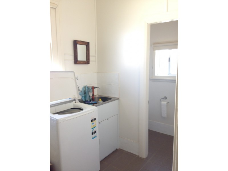 52 Mathews Street, Tamworth NSW 2340