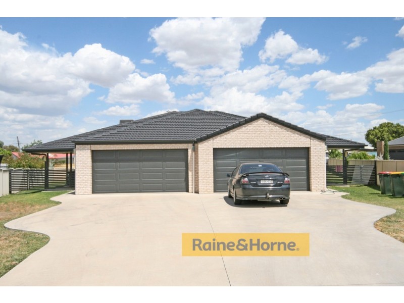 9 Mawson Close, Tamworth NSW 2340