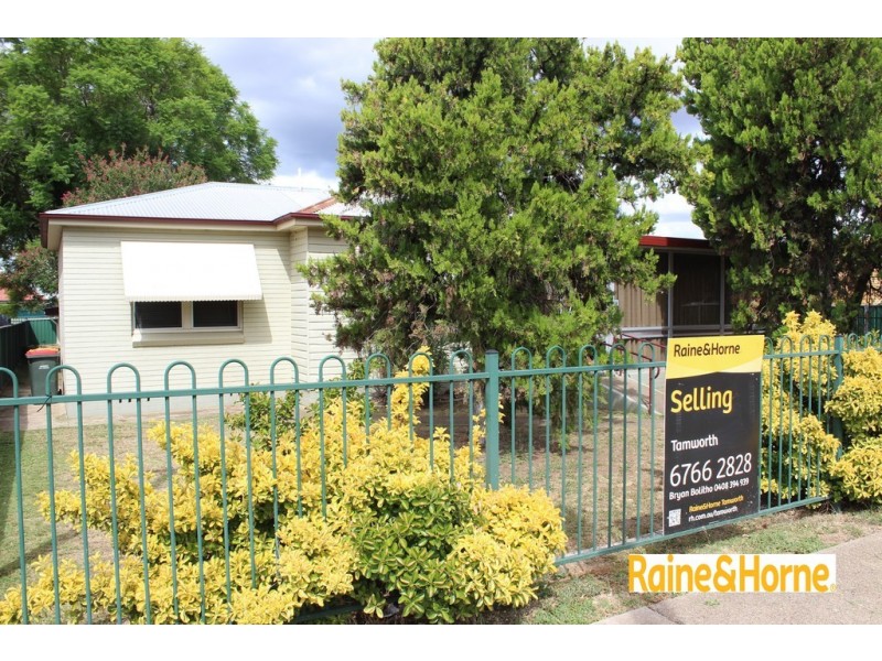 3 Hillvue Road, Tamworth NSW 2340