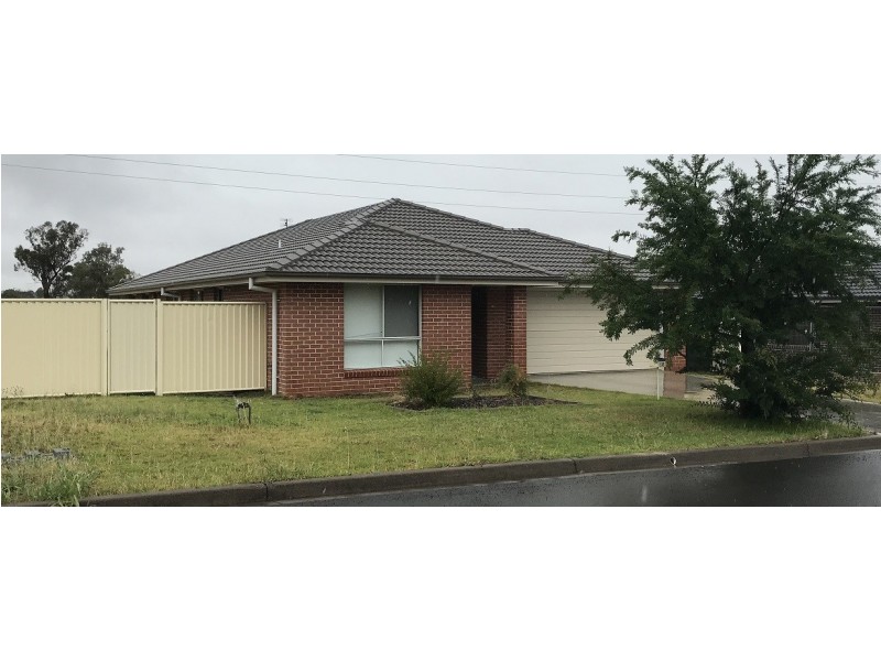 58 Kenny Drive, Tamworth NSW 2340