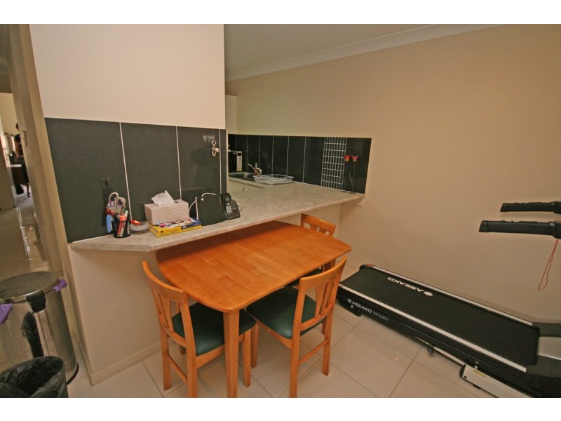 9 and 9a Mawson Close, Tamworth NSW 2340