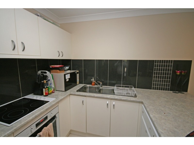 9 and 9a Mawson Close, Tamworth NSW 2340