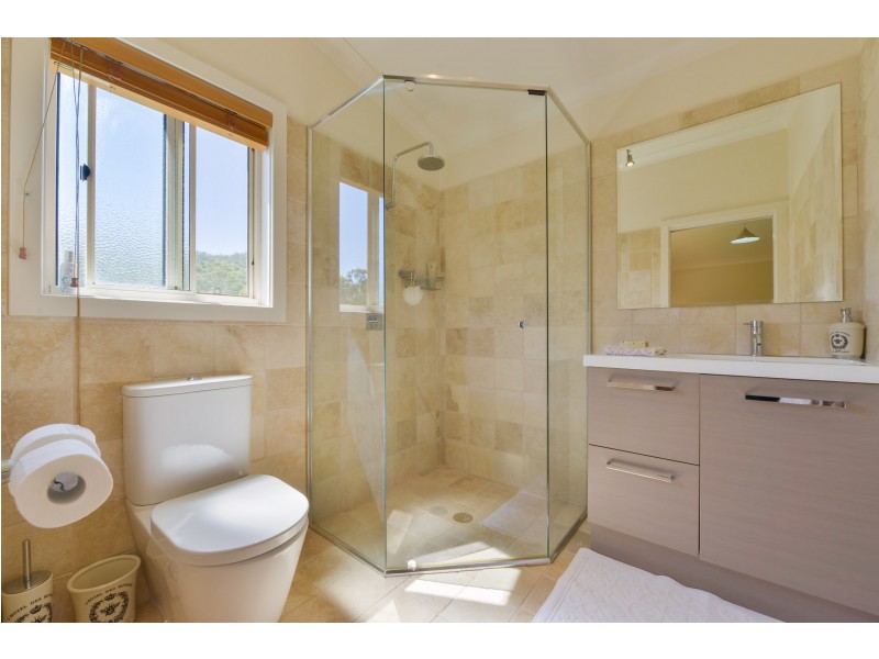 12 Bushland Ave, Tamworth NSW 2340