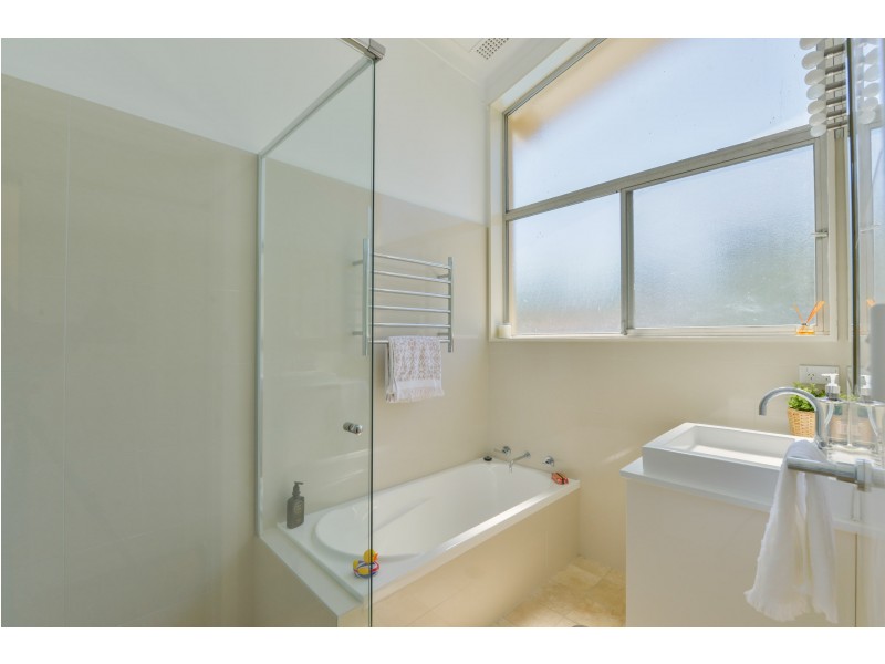 12 Bushland Ave, Tamworth NSW 2340