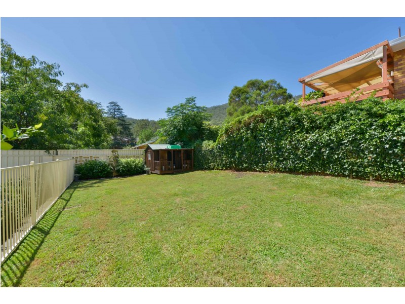12 Bushland Ave, Tamworth NSW 2340