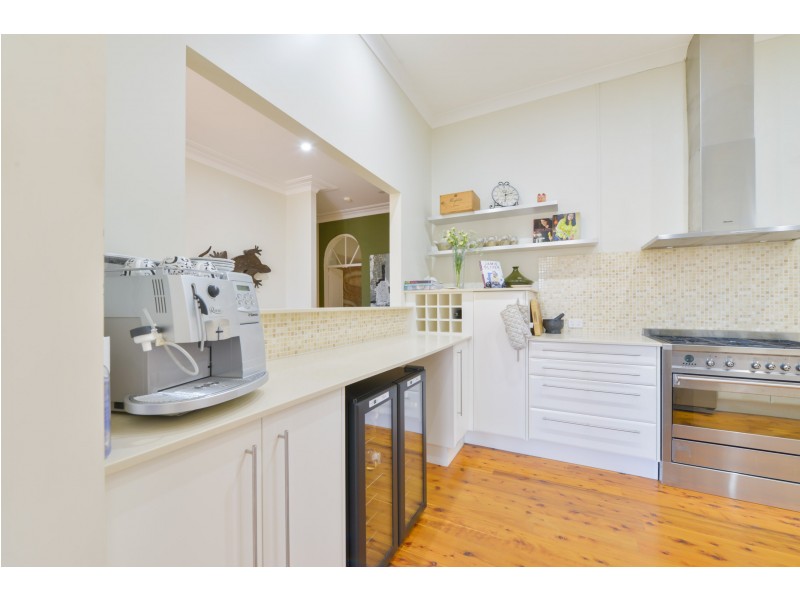 77 Carthage Street, Tamworth NSW 2340