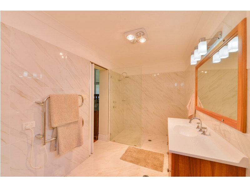 77 Carthage Street, Tamworth NSW 2340