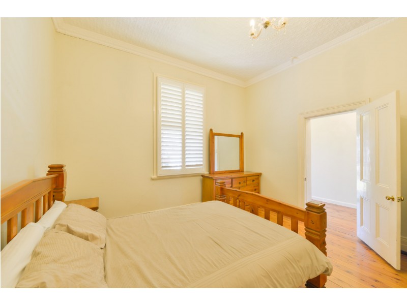 77 Carthage Street, Tamworth NSW 2340