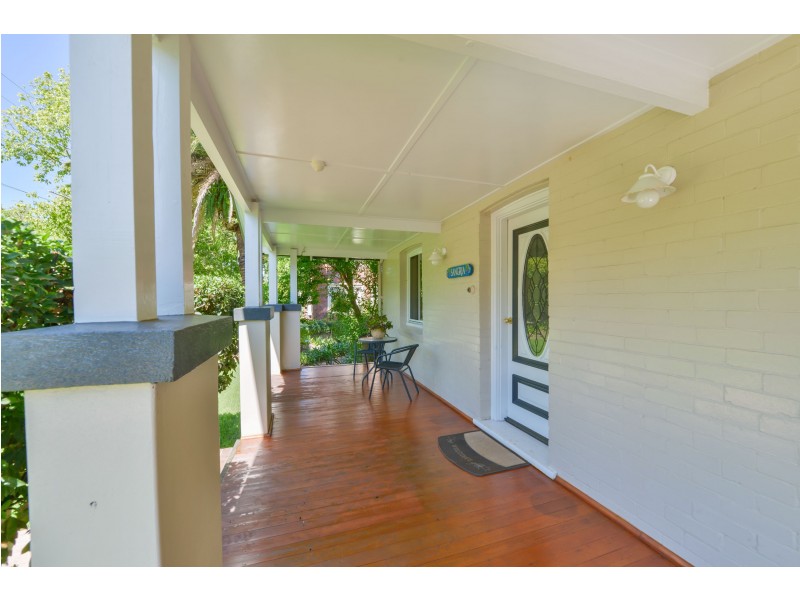 77 Upper street, Tamworth NSW 2340