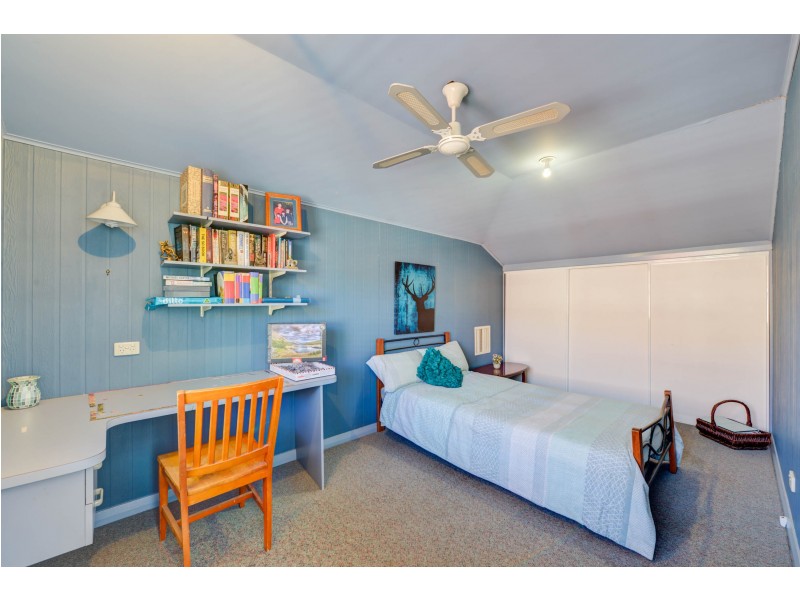 77 Upper street, Tamworth NSW 2340