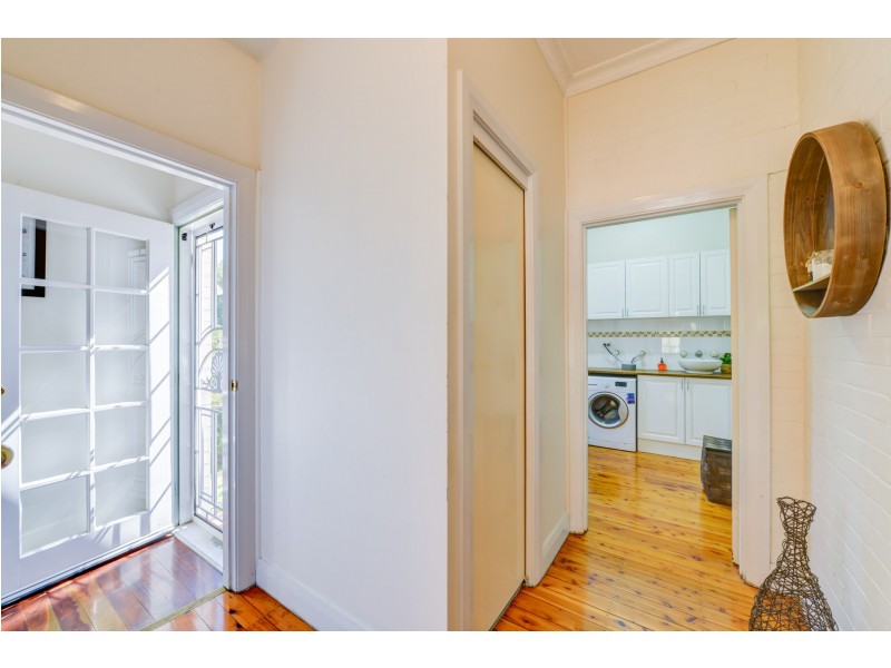 77 Upper street, Tamworth NSW 2340