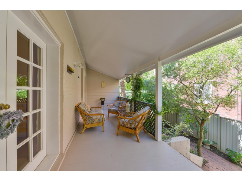 77 Upper street, Tamworth NSW 2340